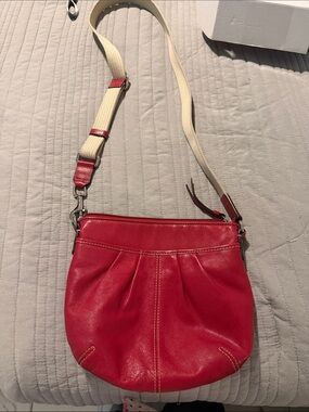 Red Leather Crossbody Bag with Cream Adjustable Strap